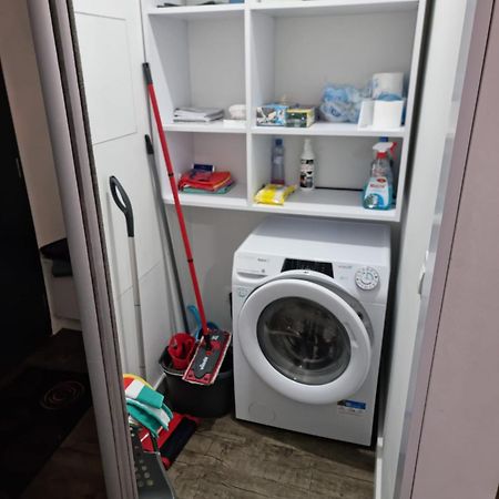 Apartman - Centrum Bratislava Luaran gambar