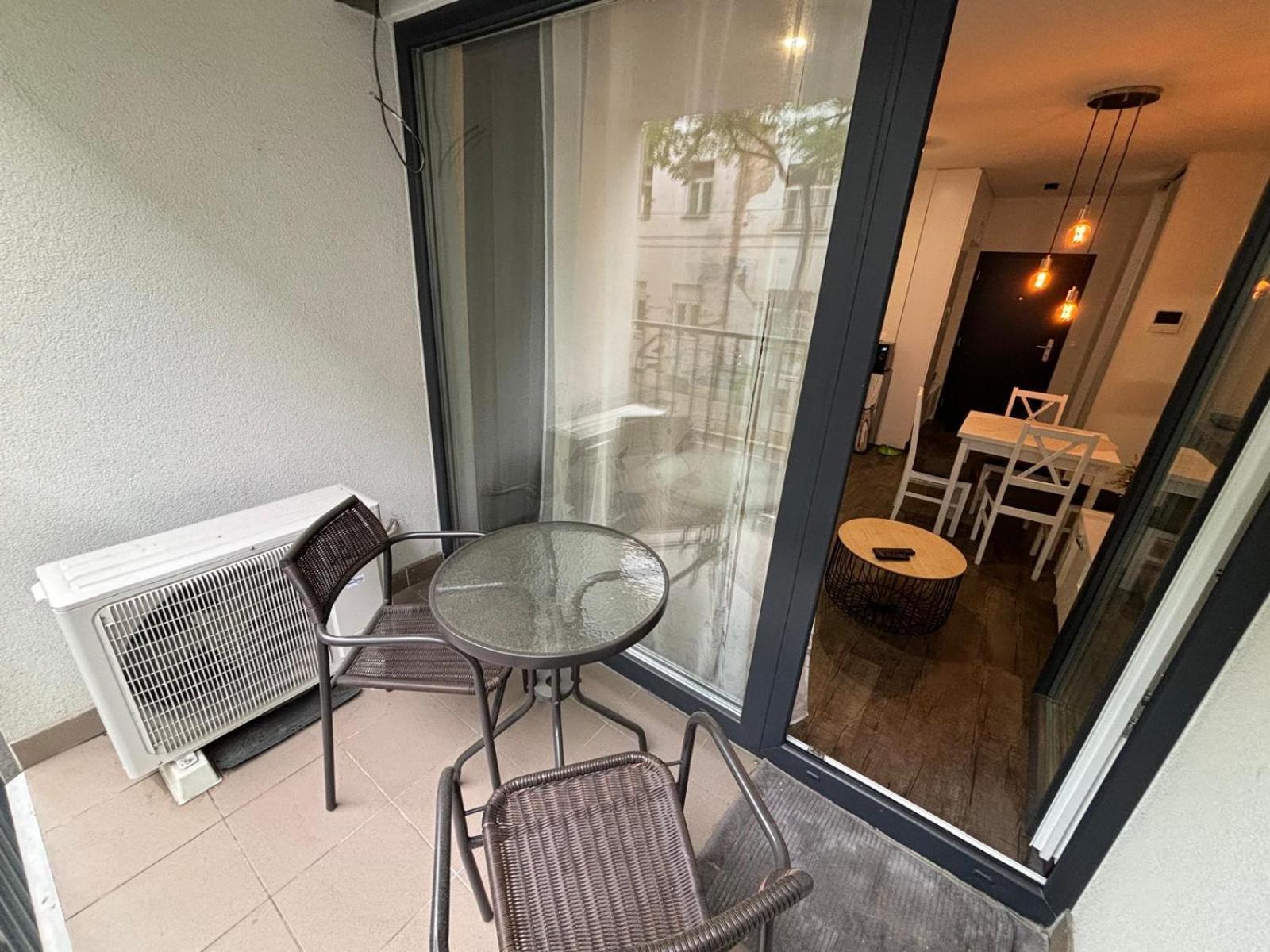 Apartman - Centrum Bratislava Luaran gambar